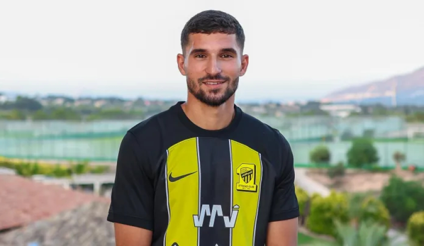 رسميا.. اتحاد جدة يضم حسام عوار