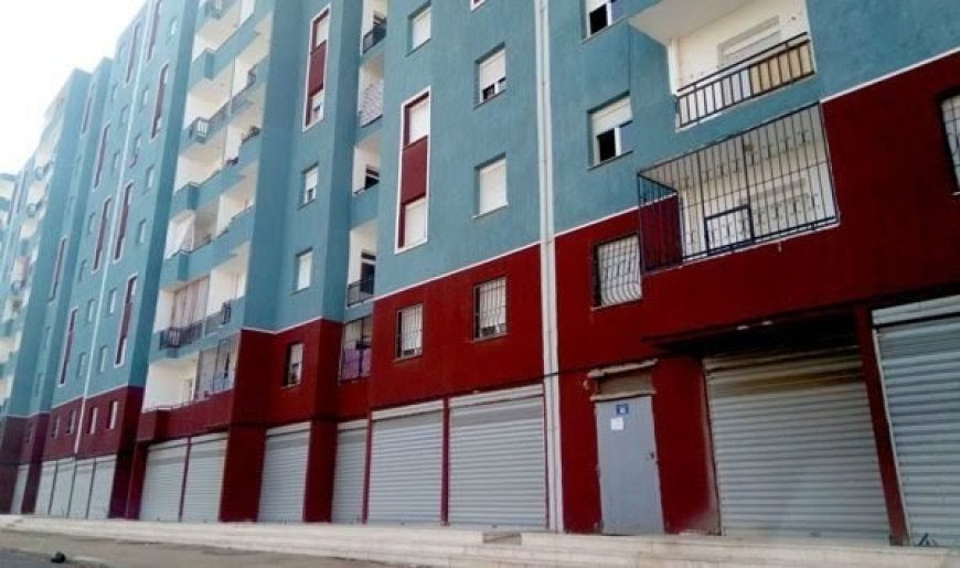 وكالة "عدل" تعلن عن بيع محلات تجارية بعدة ولايات 