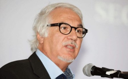 البروفيسور" كمال صنهاجي"..يكشف:  كشف فحوى استراتيجية الأمن الصحي يوم الـ 29 أوت الجاري