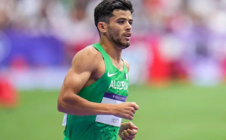 أولمبياد باريس:العداء الجزائري جمال سجاتي يفوز بالميدالية البرونزية في سباق 800متر