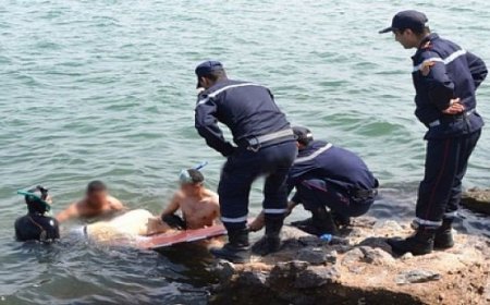  إنتشال جثة شاب من المغيّر بعد سقوطه من فوق  الصخور بميناء العوانة بجيجل