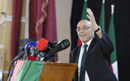 حساني يتعهد بضمان التوزيع العادل للسكن وتسوية وضعية البيوت الفردية