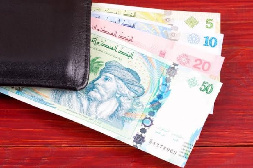 تراجع قيمة الدينار الجزائري أمام العملة التونسية في سوق السكوار بتبسة 