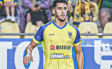بداية موسم معقدة للاعب الخضر وسسوطارة السابق زين الدين بلعيد مع فريقه البلجيكي سانت تروند