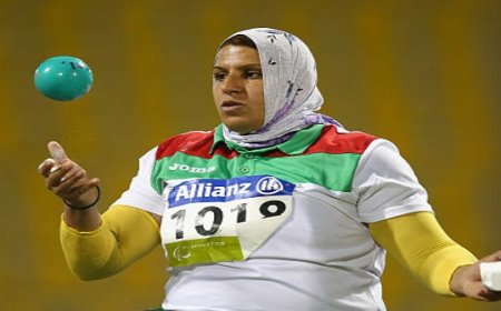 متوجة بالذهب تكرم بباتنة