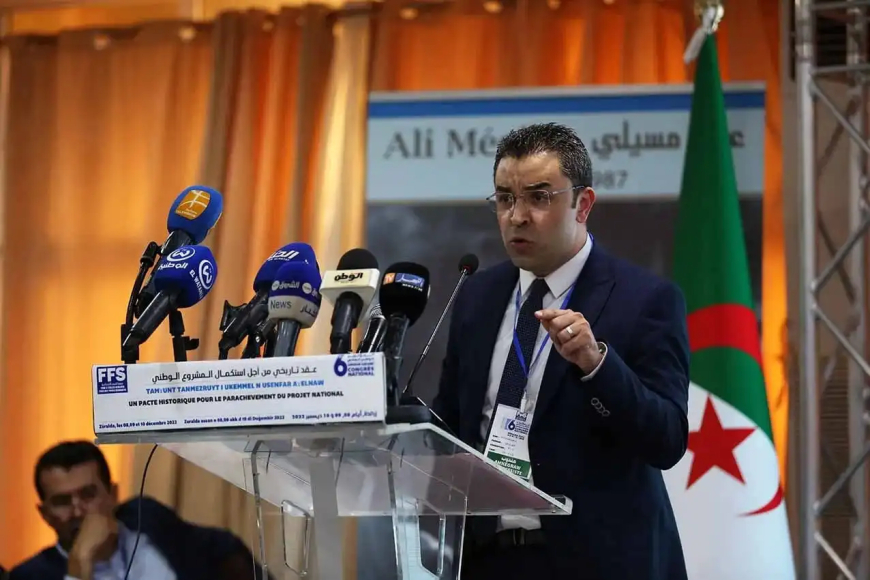 أوشيش يلتزم بمراجعة المنح التي تستفيد منها الفئات الهشة