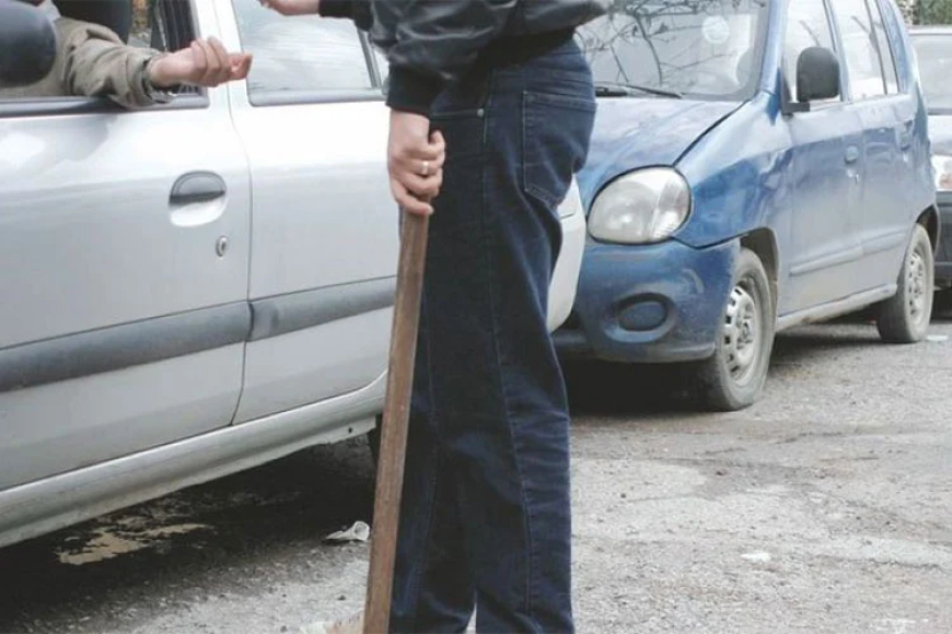 حملة على "تفريخ" ظاهرة" المواقف الغير شرعية بعنابة