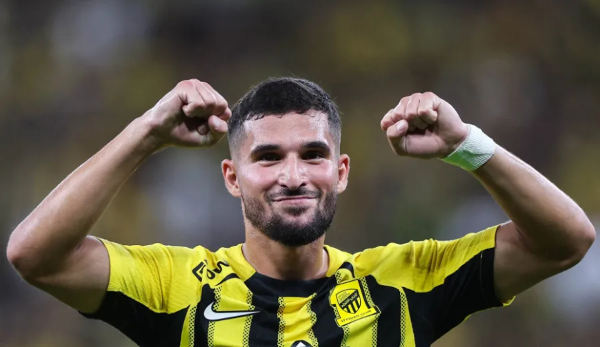 عوار يواصل توهجه مع الاتحاد السعودي ويثني على جمهور الفريق