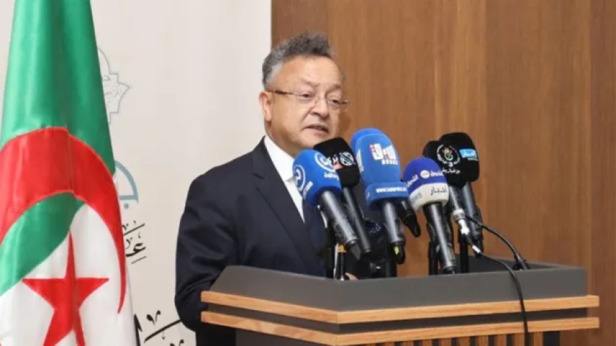 كمال بداري:  الجزائر المنتصرة تحتاج إلى نظام تعليمي جامعي قوي