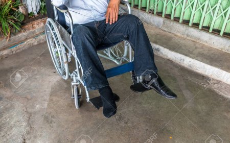 مجموعة أشرار تصيب شاب بالشلل بحي الصفصاف 