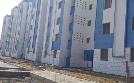 محكمة الحجّار تصدر أوامر بالقبض ضدّ أشخاص إقتحموا سكنات إجتماعيّةفي منطقة خرازة