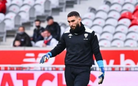 ماندريا على موعد مع استرجاع مكانته الأساسية في الخضر وقندوز سيتحول الى حارس ثاني