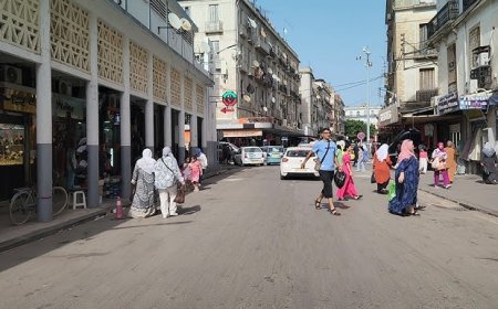  تجار اروقة الوفاء بالصفصاف يغلقون الابواب الرئيسية