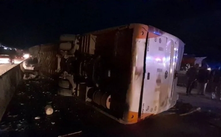 إصابة خمس نساء في انحراف حافلة للنقل الحضري بحي موسى بجيجل  