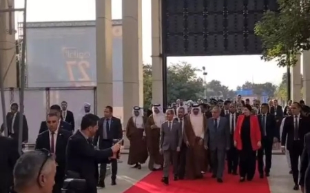 الوزير الأول يشرف على الإفتتاح الرسمي للطبعة ال27 لصالون الجزائر الدولي للكتاب