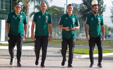 لاعب الخضر السابق رفيق صايفي يلتحق بالطاقم الفني للمنتخب