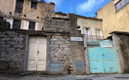 منازل للبيع في إيطاليا بدءا من 01 دولار