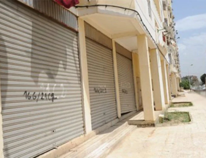 عمارات مهددة بالإنهيار بحي 364 مسكن بالحجار 