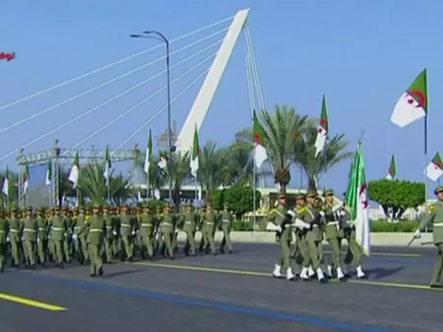 نهاية الاستعراض العسكري المخلد لسبعينية اندلاع الثورة التحريرية المجيدة