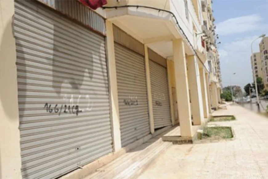 عمارات مهددة بالإنهيار بحي 364 مسكن بالحجار 