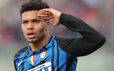 لاعب نادي لالوفيار البلجيكي محمد بلخير يوجه رسالة الى بيتكوفيتش