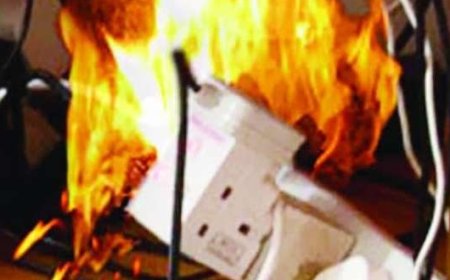 عنابة: حريق يلتهم 22عدادا كهربائيا بأحد أبراج سيدي عاشور