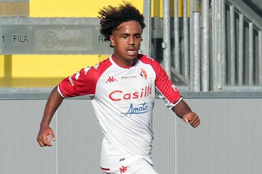 أربعة جواهر جزائرية في أوروبا مازالت تحلم بالتفاتة من بيتكوفيتش  