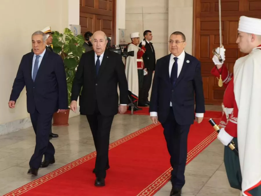 رئيس الجمهورية يشرف على افتتاح أشغال لقاء الحكومة مع الولاة بقصر الأمم