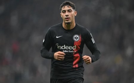 فرانكفورت يتألق في غياب شايبي وتحديات جديدة تنتظره مع المدرب الجديد قبل المونديال