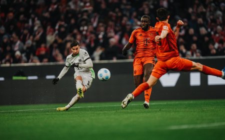 عمورة ثالث لاعب يسجل ثنائية في شباك الحارس العملاق نوير في الموسم الحالي