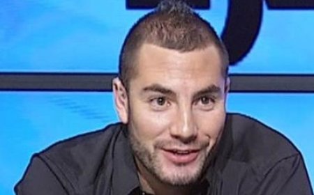 مغني يروي قصة التحاقه بصفوف الخضر ويوجه رسائل مهمة لمزدوجي الجنسية