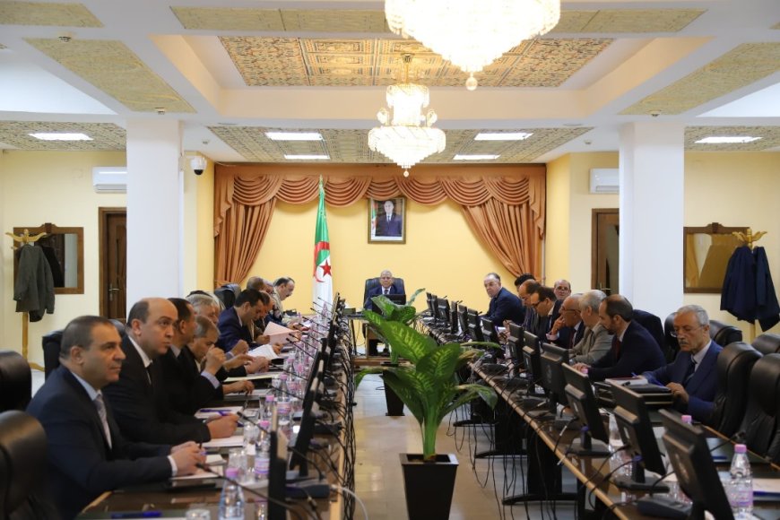 أربع اتفاقيات بين المحكمة العليا واتحاد منظمات المحامين