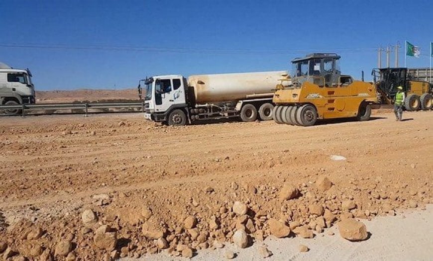 تسليم مشروع ازدواجية الطريق الوطني رقم 21  في شطره الرابط بين الحجار وعين الباردة  نهاية السداسي الاول من العام الجاري 