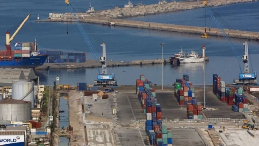 عشرات القوارب مهددة بالغرق بموانئ جيجل 