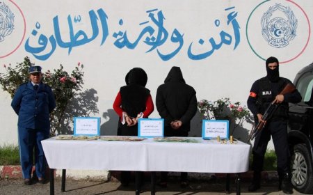 الإطاحة بشبكة مختصة في المتاجرة وتهريب المعادن النفيسة نحو تونس