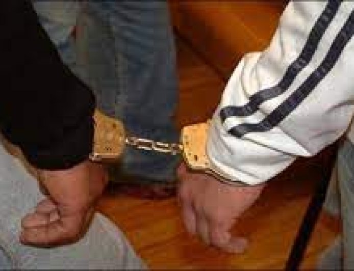 الإطاحة بشابّين يندرجان ضمن عصابة أحياء تمّ تفكيكها في سيدي عمار  