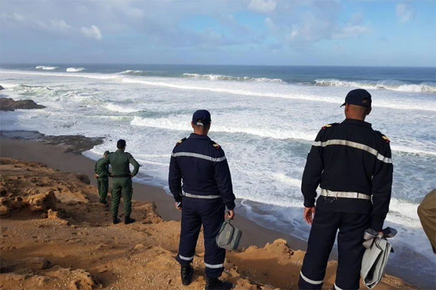 البحـر  يلـفظ  جثـة شاب  بسيدي سالم  