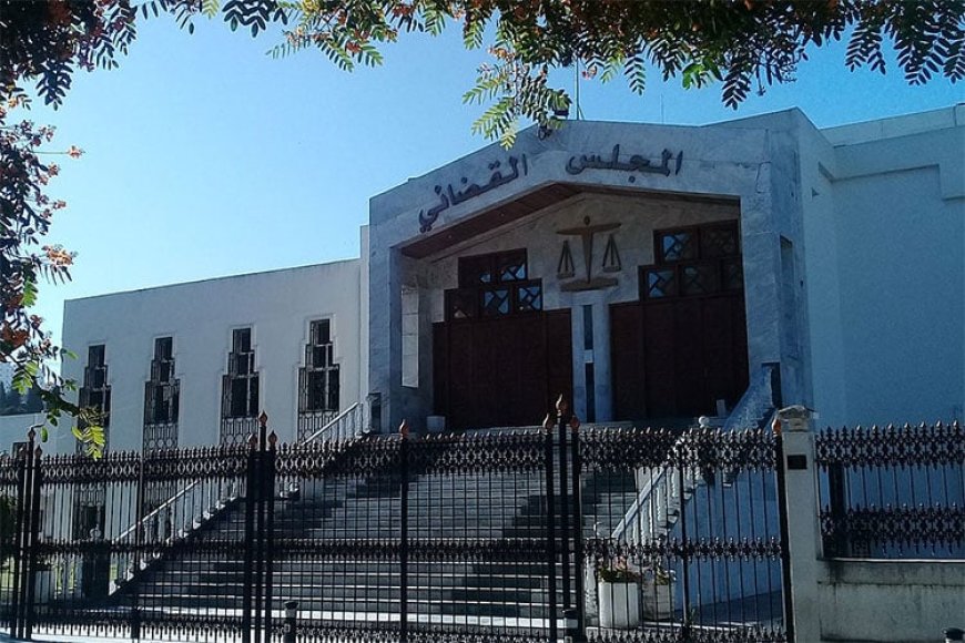 تأجيل النظر في قضية  "سيناتورة" سكيكدة ووالدها و منتخبين للمرة الأخيرة