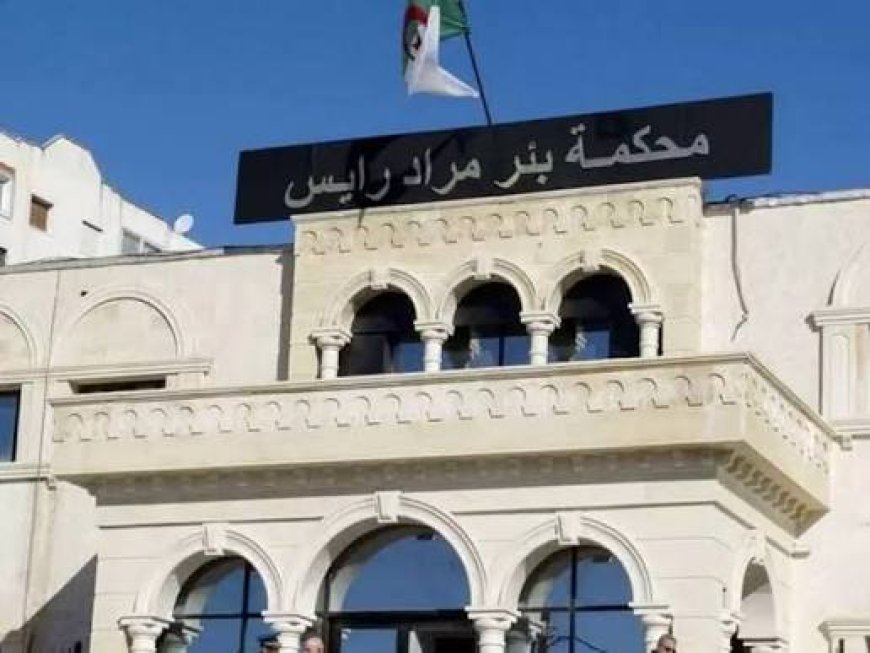 تأجيل محاكمة المتهمين في قضية تدنيس الراية الوطنية إلى 12 أوت المقبل  