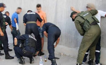 مداهمات أمنية واسعة للشرطة والدرك الوطني بتوقرت تطيح بمبحوث عنهم ومروجين