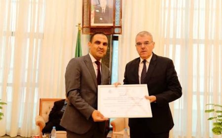 عنابة:  تكريم مدير سونلغاز في حفل أشرف عليه والي 