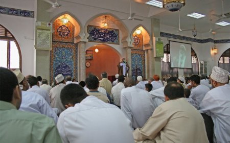 خطباء المساجد يستنفرون روح التضامن لمساندة متضرري حرائق الغابات