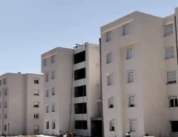تواصل استقبال طعون المقصيين من حصة 140 سكن عمومي إيجاري بحي الحروشي 
