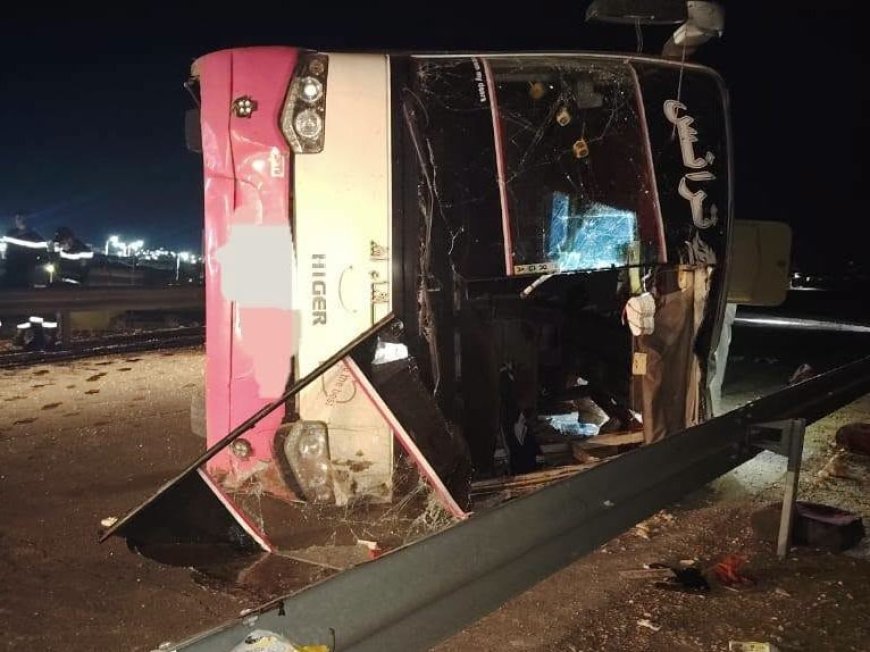 6 وفيات و 31 جريح اثر إنحراف وانقلاب حافلة لنقل المسافرين  بولاية النعامة