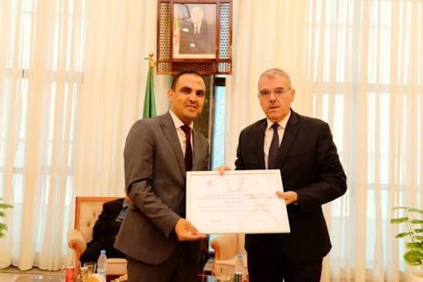 عنابة:  تكريم مدير سونلغاز في حفل أشرف عليه والي 