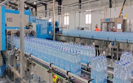 وزارة التجارة ترد على المؤسسة المختصة في إنتاج المياه المعدنية بن بلاط
