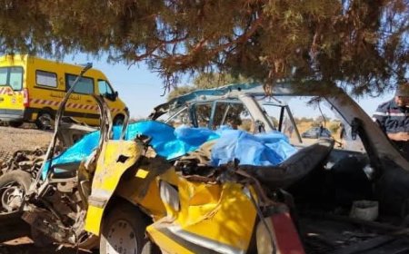  6 قتلى إثر إصطدام شاحنة بسيارة نقل جماعي