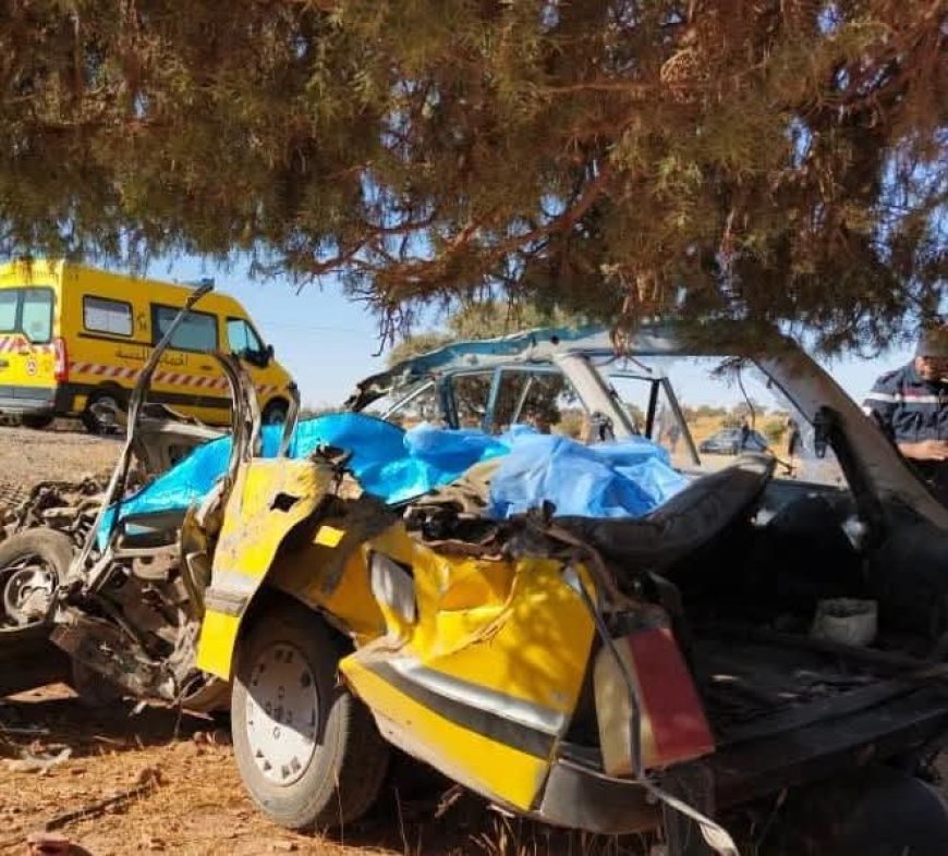  6 قتلى إثر إصطدام شاحنة بسيارة نقل جماعي