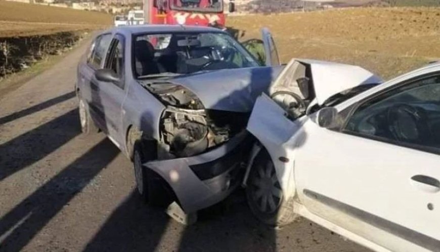 سوق أهراس إصابة 6 أشخاص في حادث اصطدام سيارتين بعين الزانة  