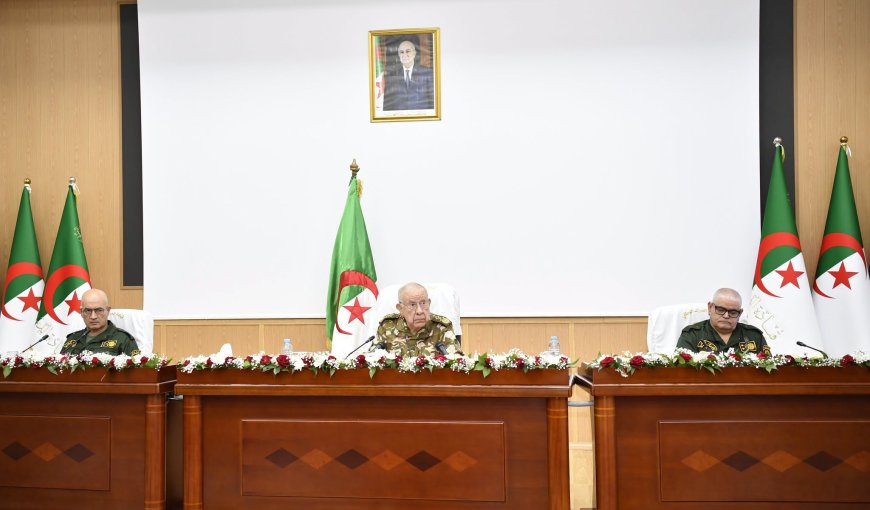 تنصيب اللواء علي سيدان قائدا جديدا للدرك الوطني
